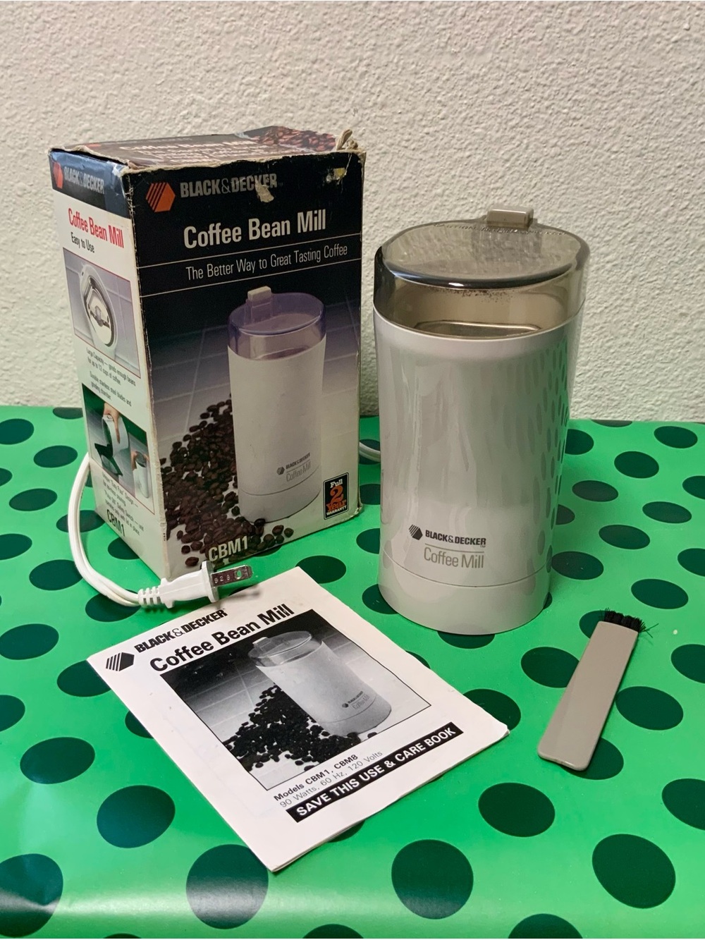 Vtg Black & Decker Coffee Bean Mill Electric Blade Grinder Compact Tested Works